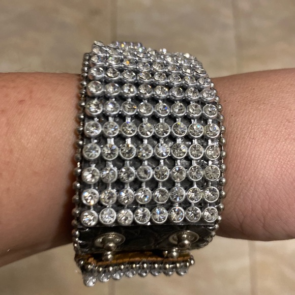 Authentic Vintage Black Leather And Crystals With 3 Double Sided Sizer - Picture 9 of 11